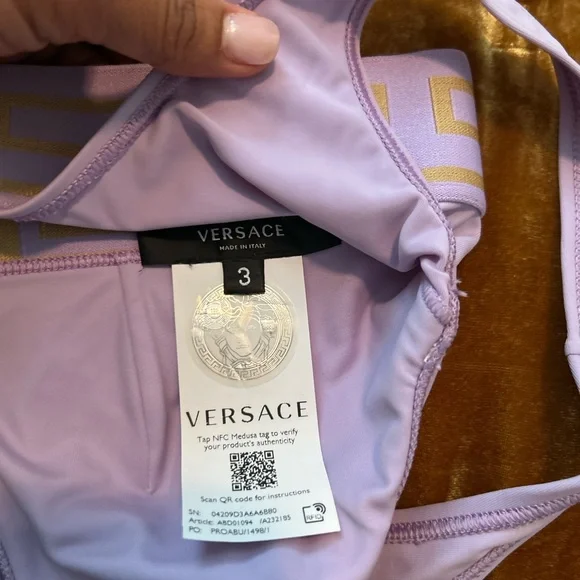 Versace Greca Lavender
Bikini - Picture 7 of 11